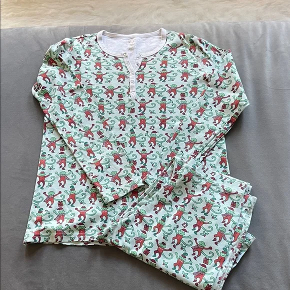 Roller Rabbit limited edition Christmas Pajamas with Fun Monkey Print - Picture 1 of 6